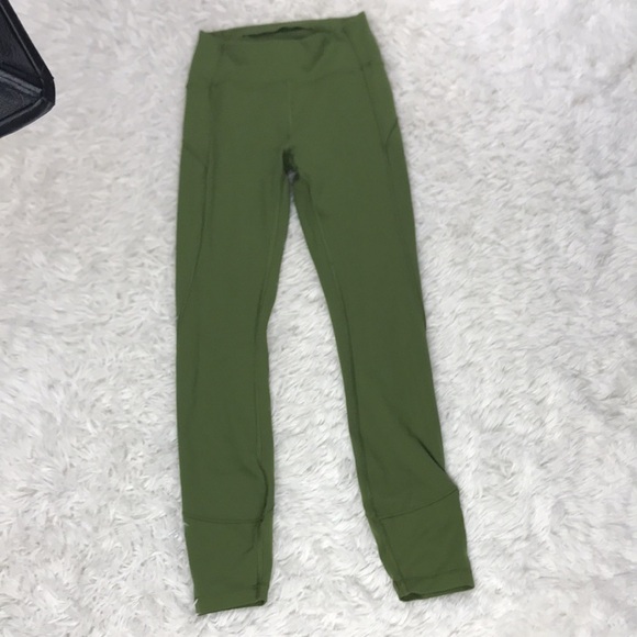 Lululemon In Movement Tight 25" *Everlux Everglades - Picture 1 of 8